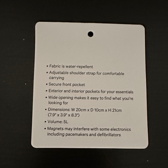 Like New! Lululemon All Night Festival Bag - 5L Crossbody Bag - Picture 3 of 8